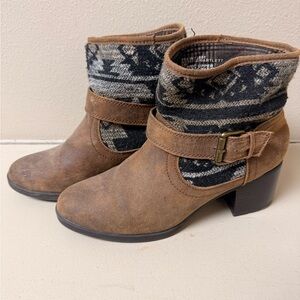 White Mountain Tan and Black Ankle Boots